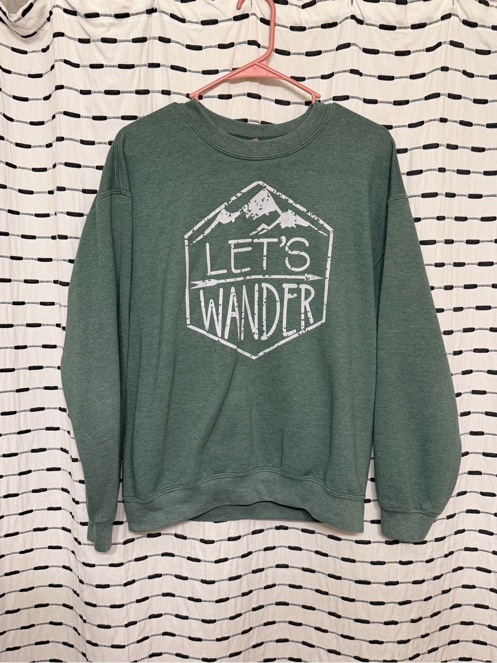 Women’s Green 'Let's Wander' Crewneck Sweatshirt